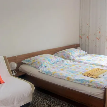 Romb Apartment *